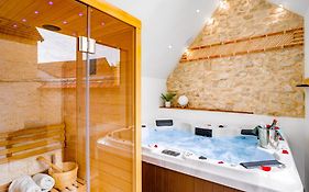 Escapade au Cocon des Plaisirs Secrets Spa &Sauna